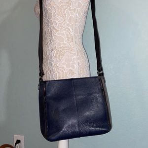 Sondra Roberts Leather Black navy Blue Gray Color Block Zippered Crossbody Bag